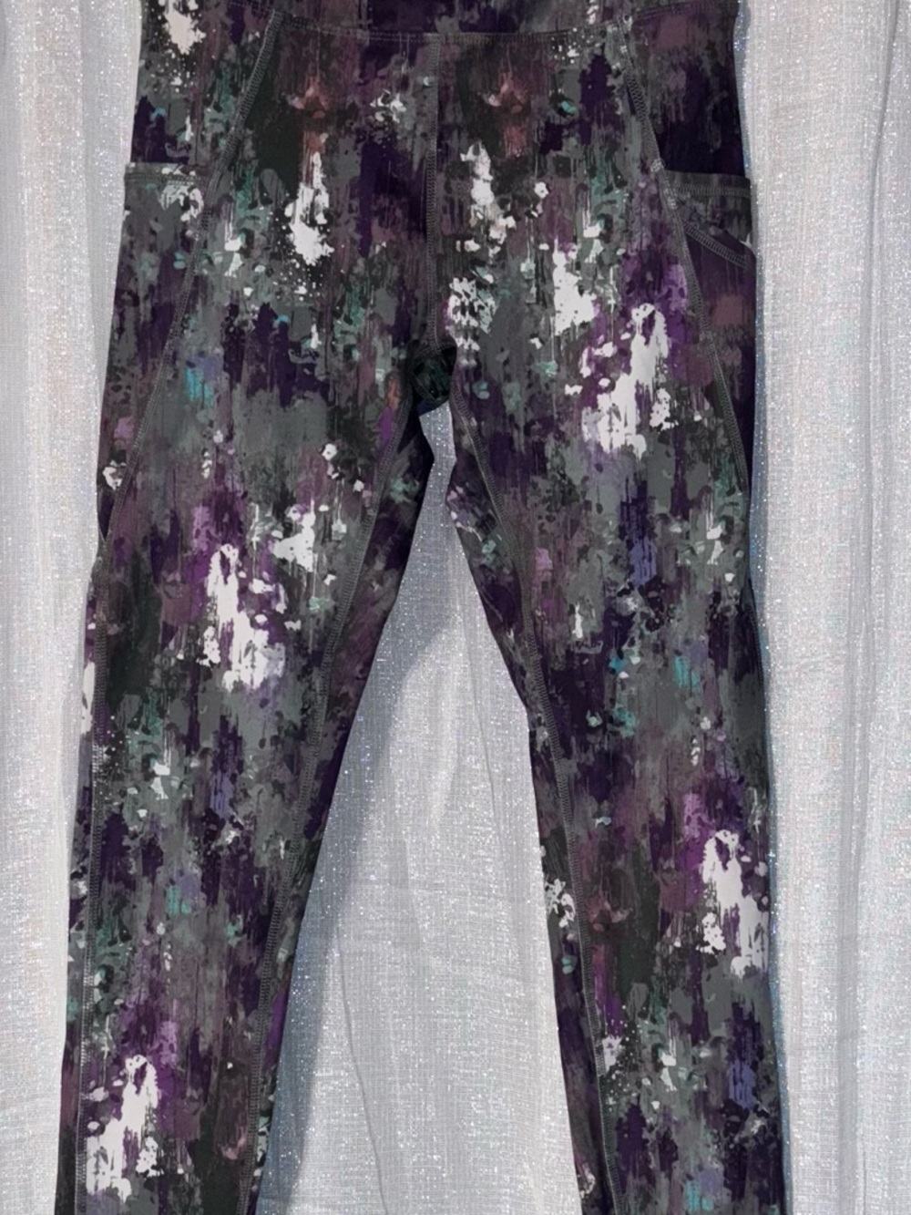 Tahari Purple, Gray, White & Teal Abstract Print Leggings